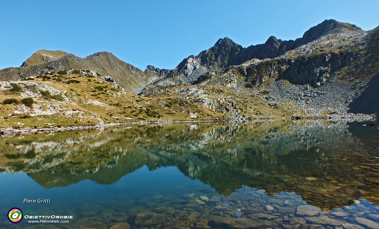 27 Lago di Porcile di Sopra  con da sx Cima Vallocci, Passo dei lupi, Cima Cadelle.JPG